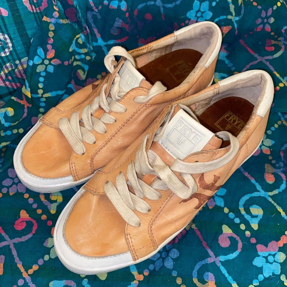 Frye Tennis Shoes Pink Peach and white leather